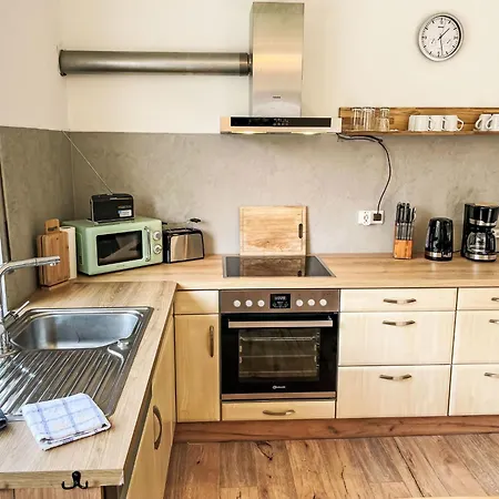 An Der Schleuse By Interhome